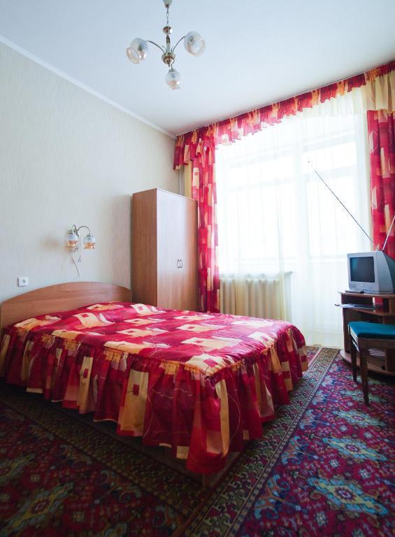 Hotel Iskozh Kirov  Oda fotoğraf